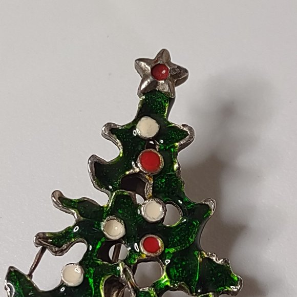 Green, Red, And White Christmas Tree Brooch - Picture 5 of 9